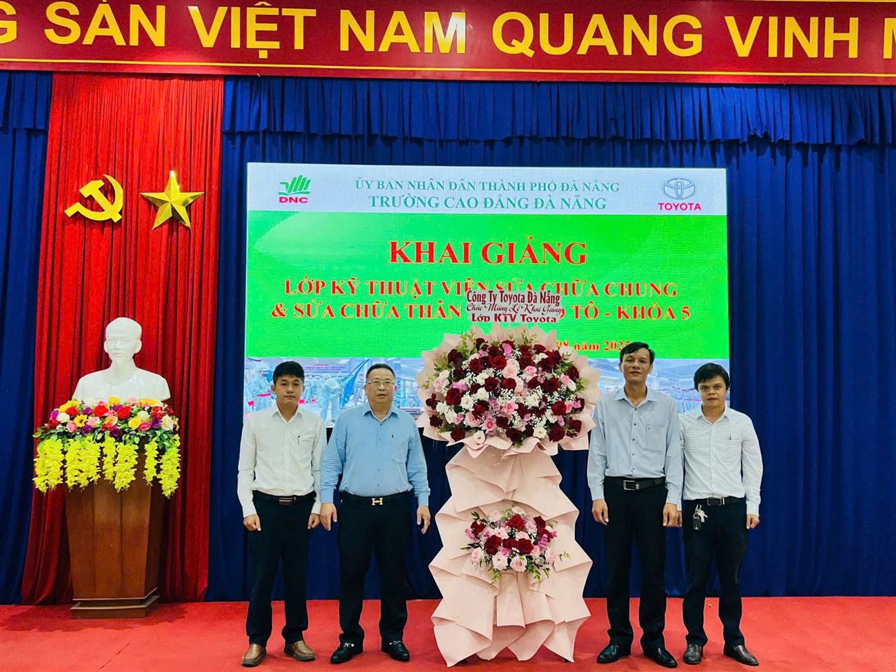 Cao đẳng Đà Nẵng tuyển sinh