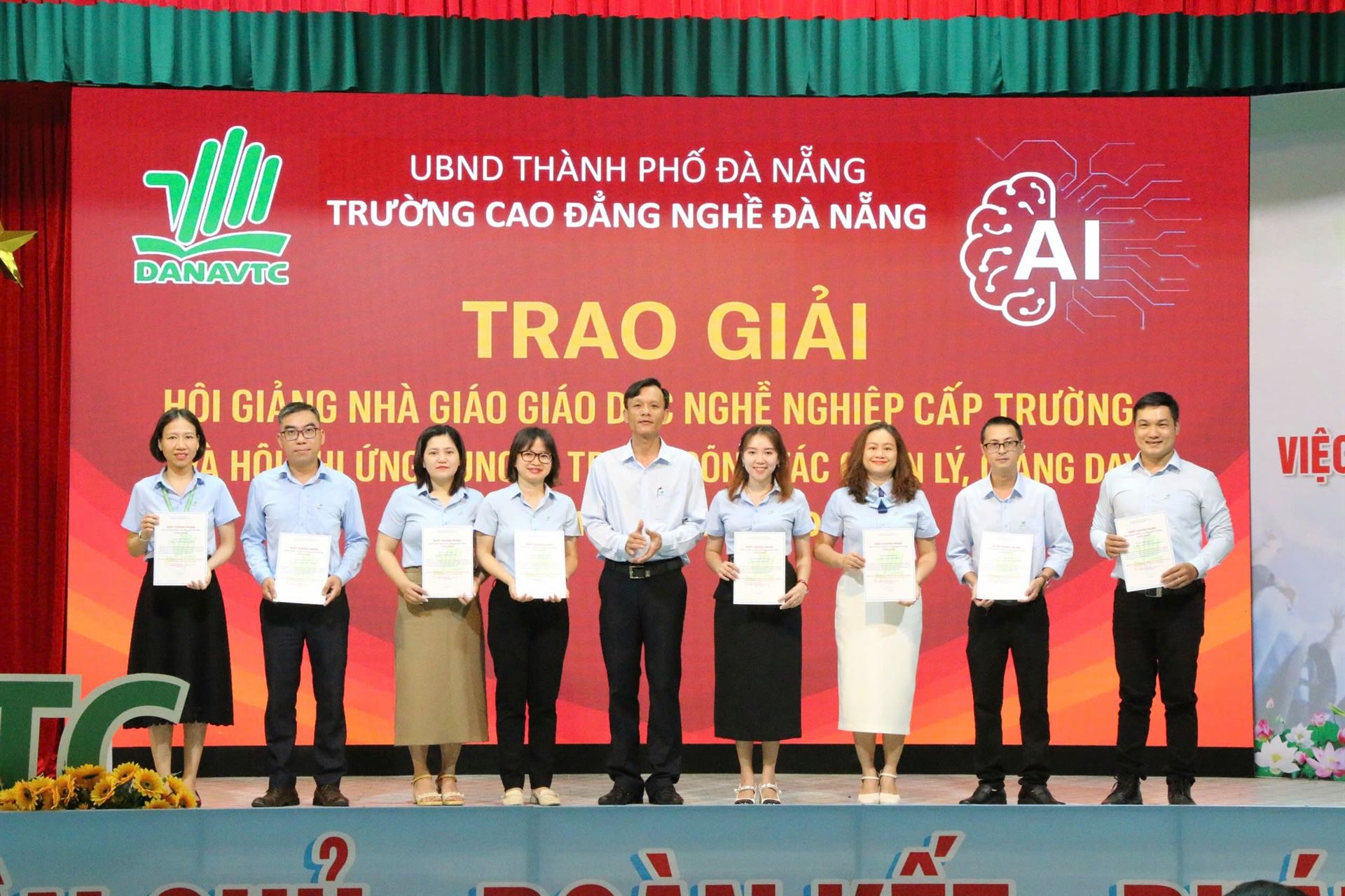KHÁM PHÁ TRƯỜNG CAO ĐẲNG ĐÀ NẴNG